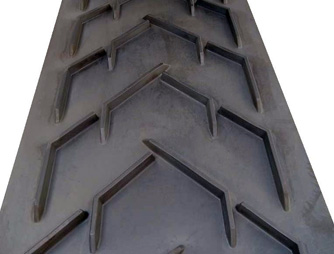 青島橡膠輸送帶廠家在哪？長(zhǎng)距離輸送帶運(yùn)輸有哪些優(yōu)勢(shì)？