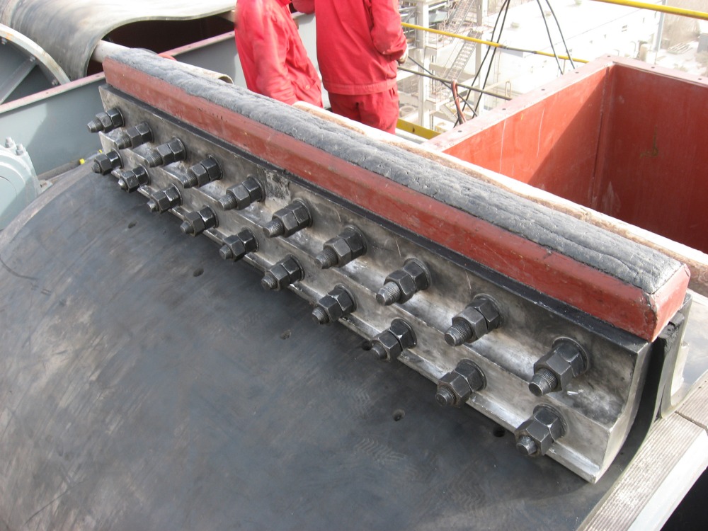 輸送帶廠家：什么是斗提機(jī)輸送帶？